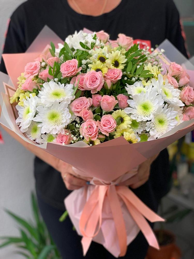 Букет цветов из: Розы и Хризантемы в Тарусе
