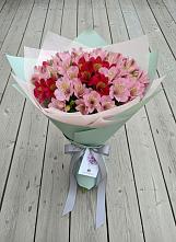 Букет цветов из:  Альстромерии в Тарусе