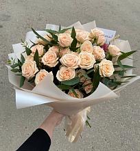 Букет Кремовые розы Латте в Тарусе