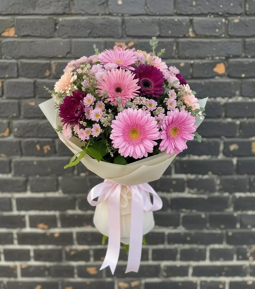 Букет цветов из: Герберы и Хризантемы в Тарусе