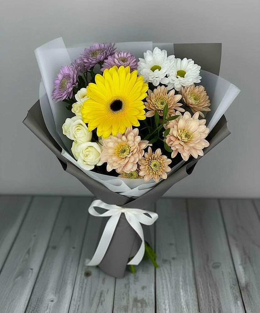 Букет цветов из: Розы, Герберы и Хризантемы в Тарусе
