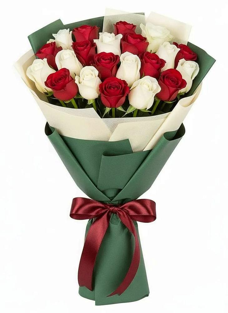 Букет Микс из красных и белых роз в Тарусе