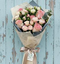 Букет цветов из:  Розы в Тарусе