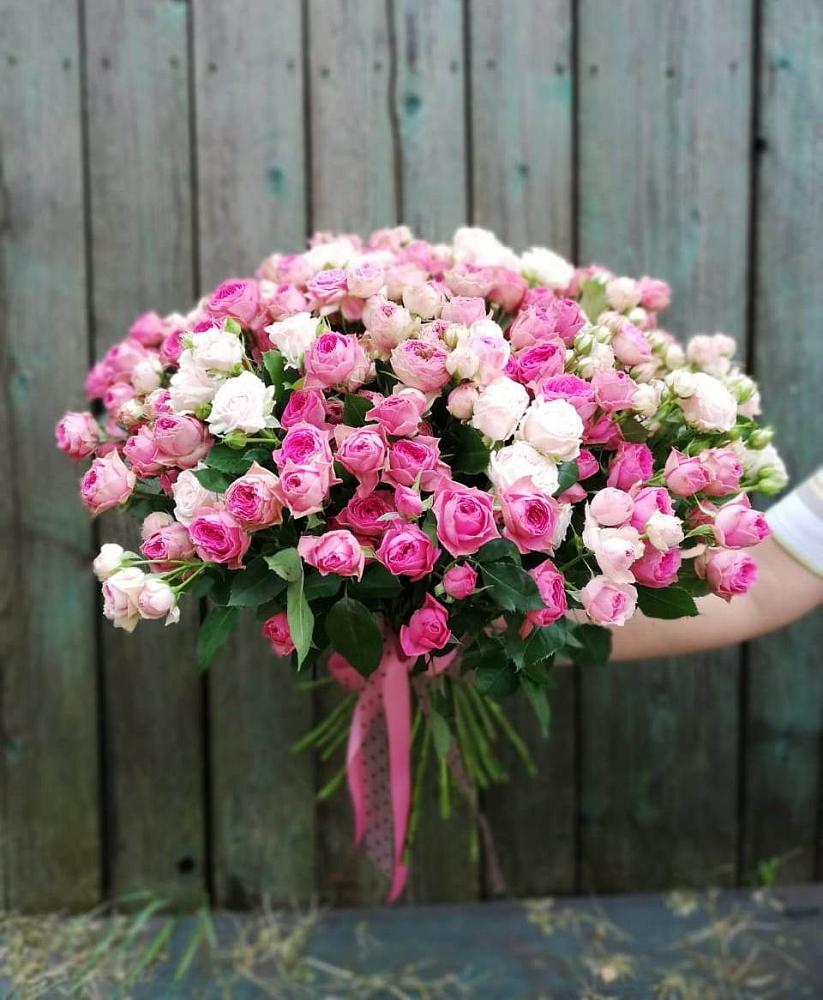 Букет Розовые кустовые розы Натали и Лав Лидия в Тарусе