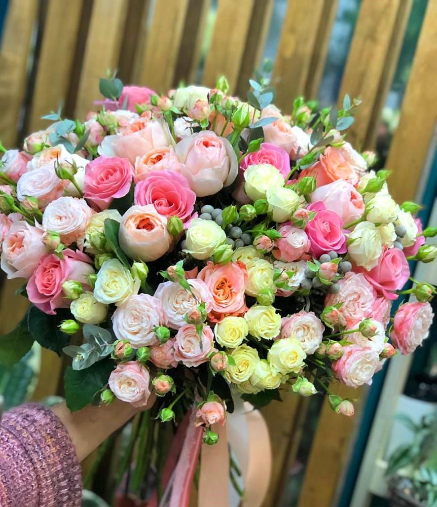 Букет цветов из: Розы в Тарусе