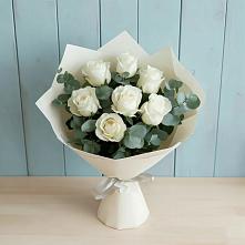 Букет Белые розы в Эвкалипте в Тарусе