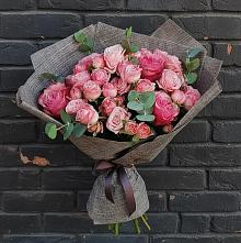 Букет цветов из:  Розы в Тарусе